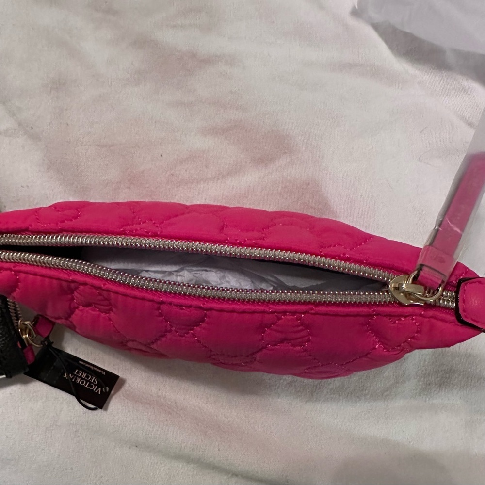 Victoria’s Secret Clear Makeup Bag Set Pink Hearts NWT - Picture 6 of 10